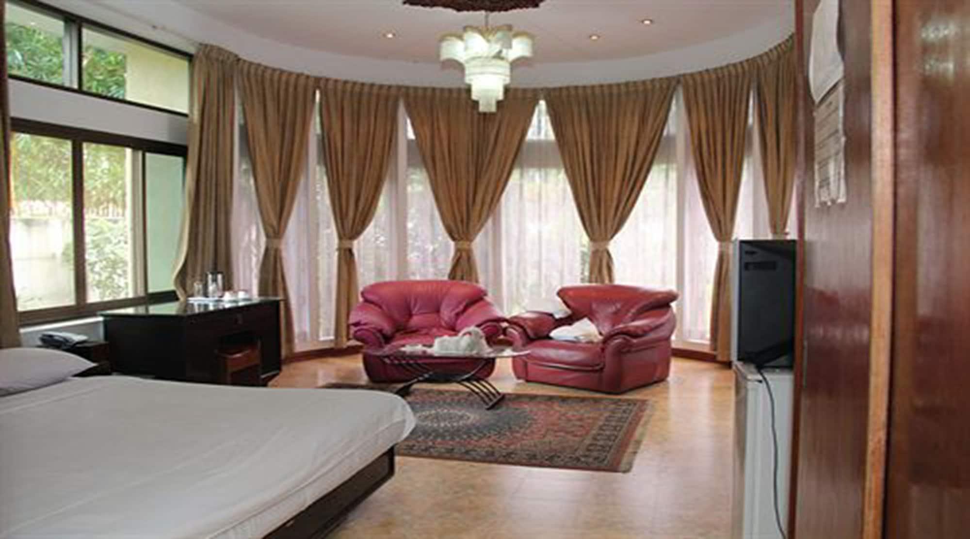 Hotel Windsor Yangon Esterno foto