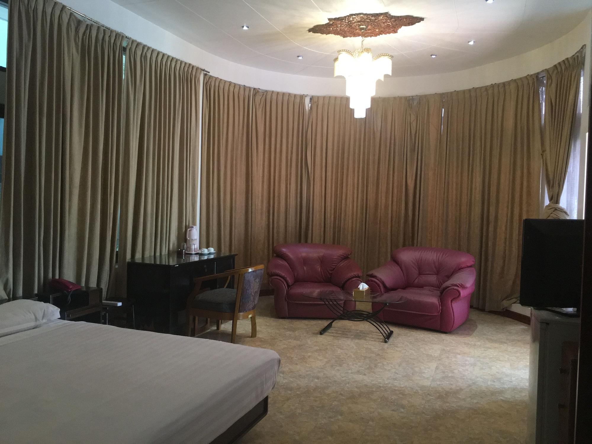 Hotel Windsor Yangon Esterno foto